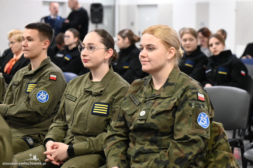 Rocznica wprowadzenia stanu wojennego. Uroczystości patriotyczne w Zakładzie Karnym