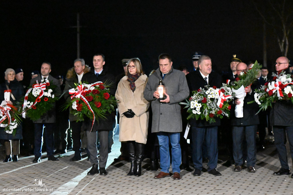 Złożenie kwiatów z okazji 44. rocznicy Stanu Wojennego