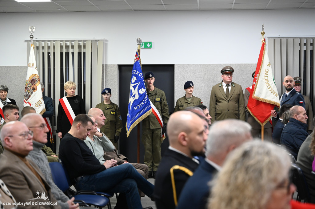Rocznica wprowadzenia stanu wojennego. Uroczystości patriotyczne w Zakładzie Karnym