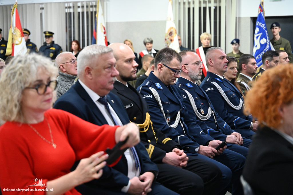 Rocznica wprowadzenia stanu wojennego. Uroczystości patriotyczne w Zakładzie Karnym