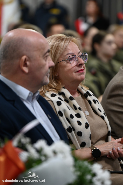 Rocznica wprowadzenia stanu wojennego. Uroczystości patriotyczne w Zakładzie Karnym
