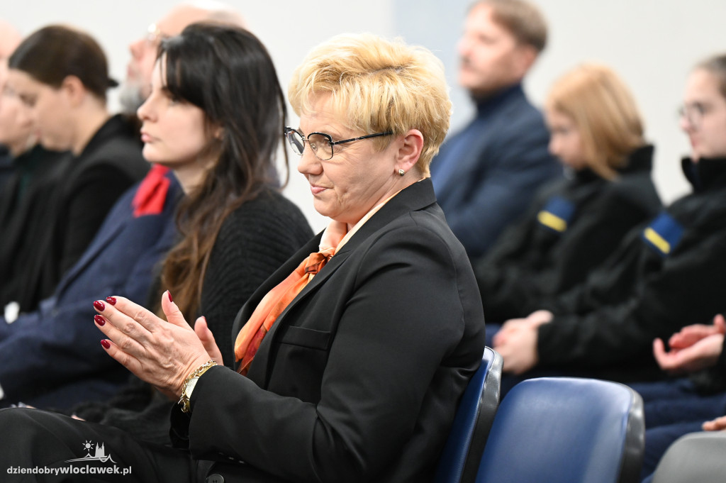 Rocznica wprowadzenia stanu wojennego. Uroczystości patriotyczne w Zakładzie Karnym