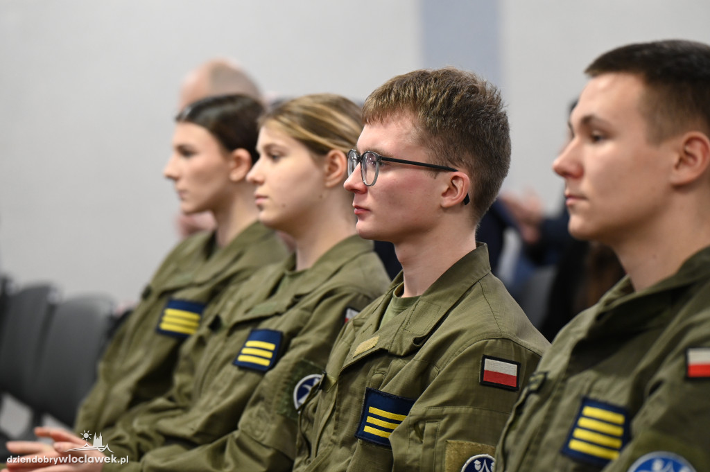 Rocznica wprowadzenia stanu wojennego. Uroczystości patriotyczne w Zakładzie Karnym