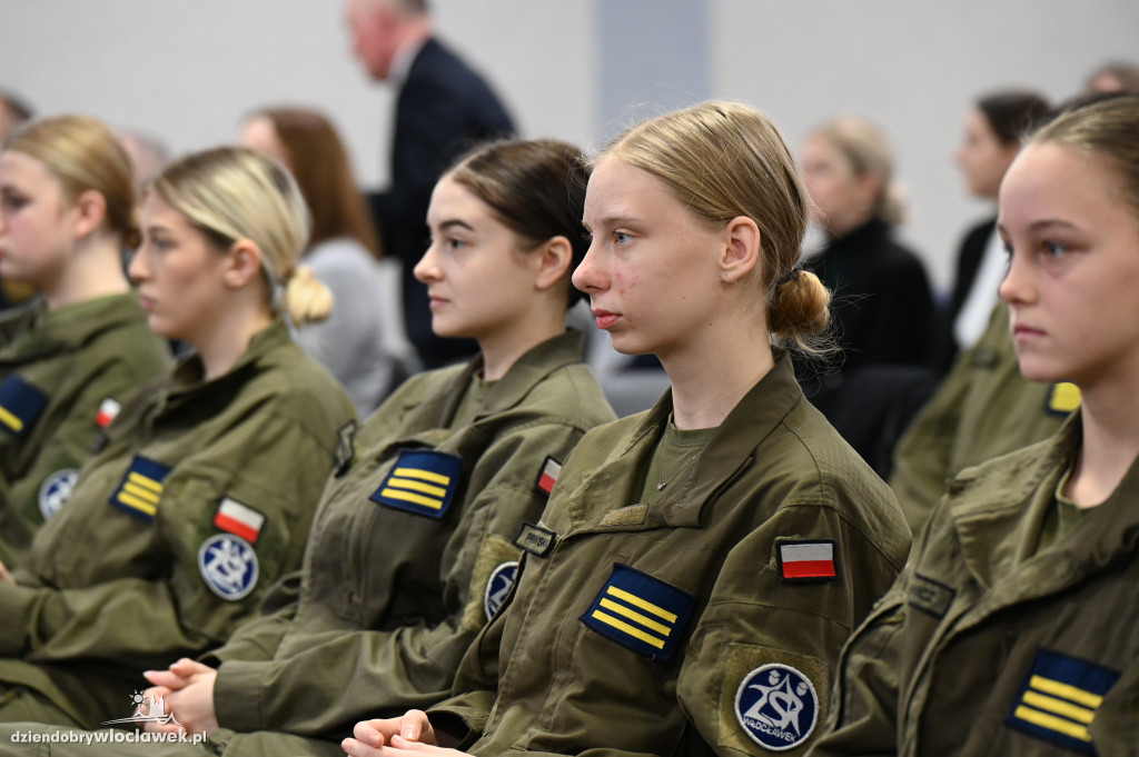 Rocznica wprowadzenia stanu wojennego. Uroczystości patriotyczne w Zakładzie Karnym