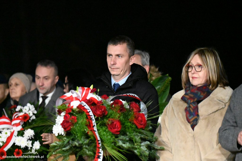 Złożenie kwiatów z okazji 44. rocznicy Stanu Wojennego