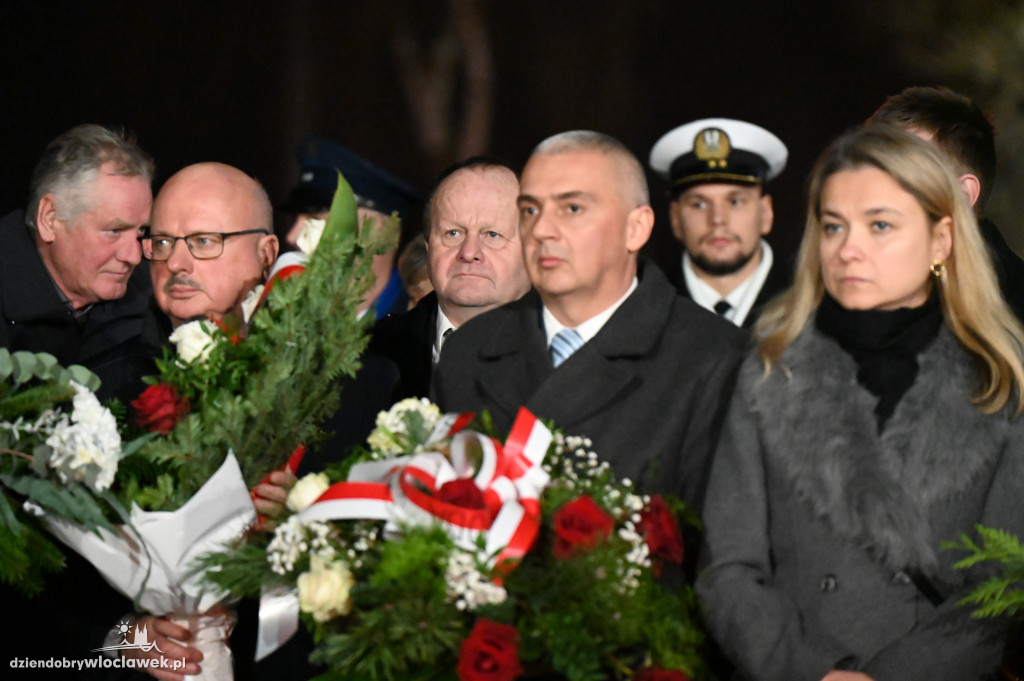 Złożenie kwiatów z okazji 44. rocznicy Stanu Wojennego