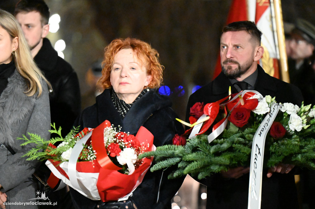 Złożenie kwiatów z okazji 44. rocznicy Stanu Wojennego