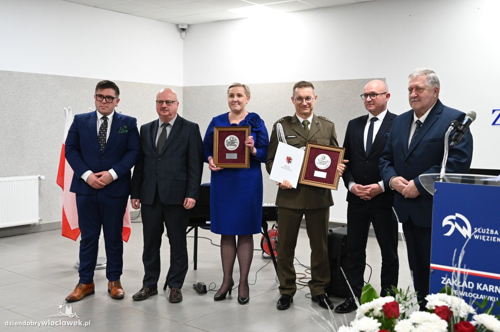 Rocznica wprowadzenia stanu wojennego. Uroczystości patriotyczne w Zakładzie Karnym