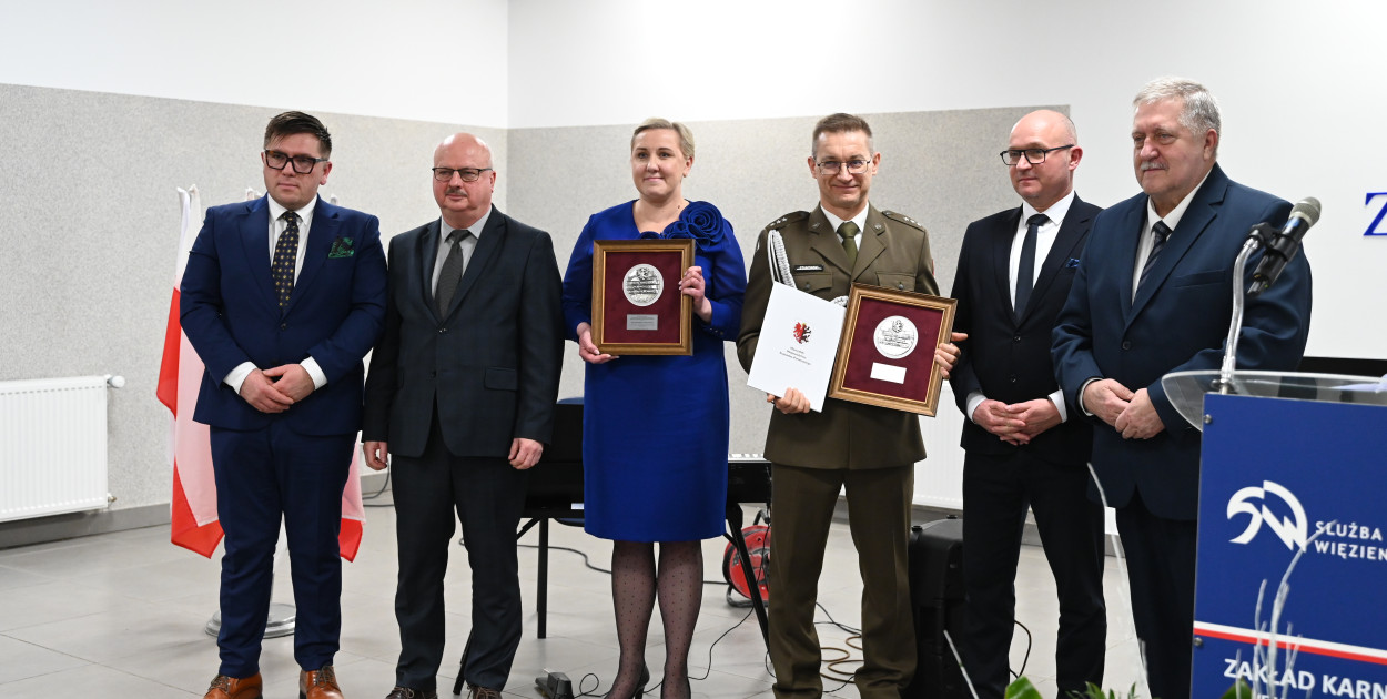 Rocznica wprowadzenia stanu wojennego. Uroczystości patriotyczne w Zakładzie Karnym