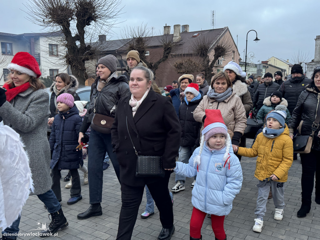 Parada ze Świętym Mikołajem w Brześciu Kujawskim