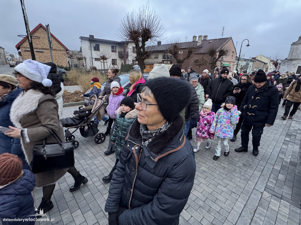 Parada ze Świętym Mikołajem w Brześciu Kujawskim