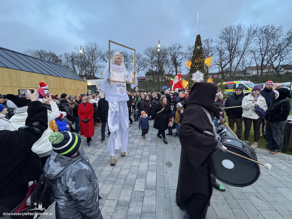 Parada ze Świętym Mikołajem w Brześciu Kujawskim