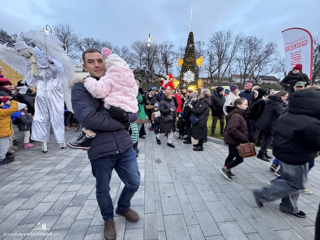 Parada ze Świętym Mikołajem w Brześciu Kujawskim