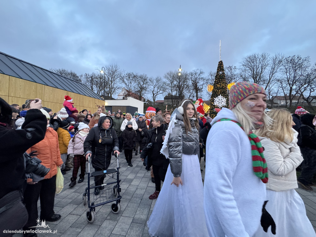 Parada ze Świętym Mikołajem w Brześciu Kujawskim