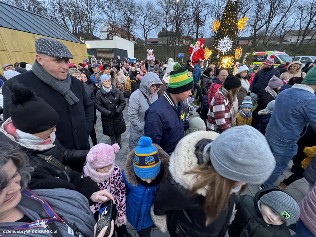 Parada ze Świętym Mikołajem w Brześciu Kujawskim