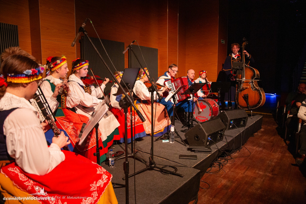 Koncert świąteczno-noworoczny: Kujawiak pod choinkę