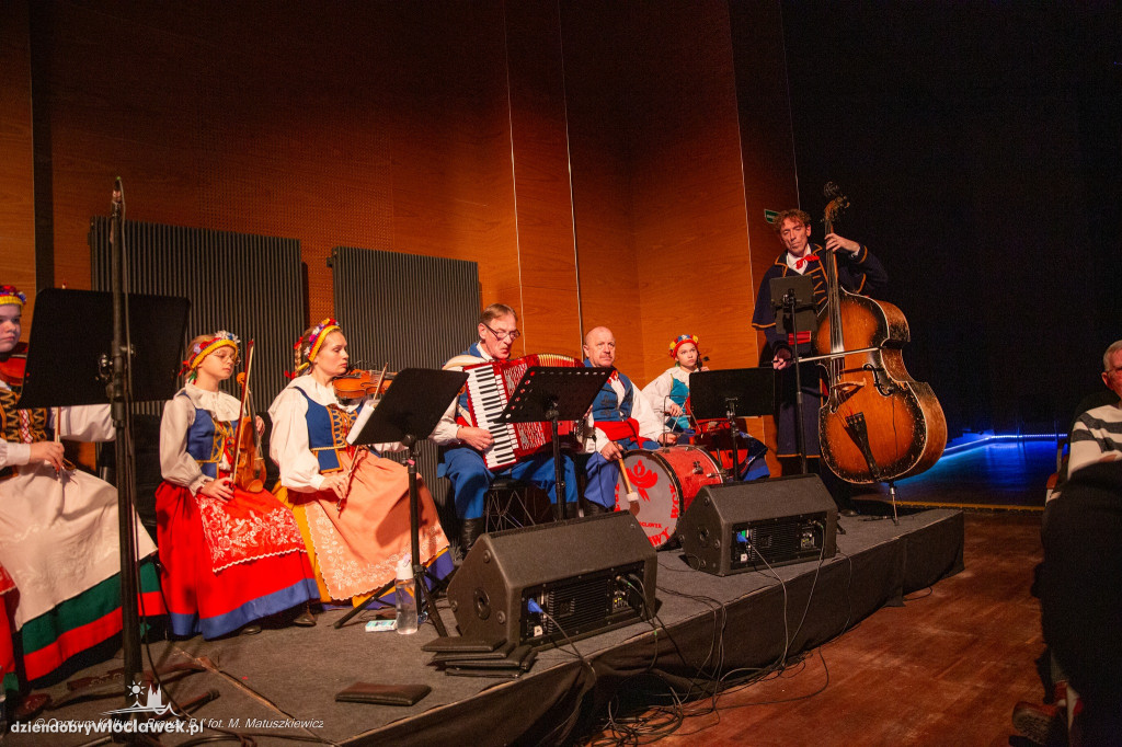 Koncert świąteczno-noworoczny: Kujawiak pod choinkę