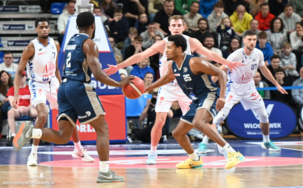 Mecz Anwil Włocławek vs. Dziki Warszawa