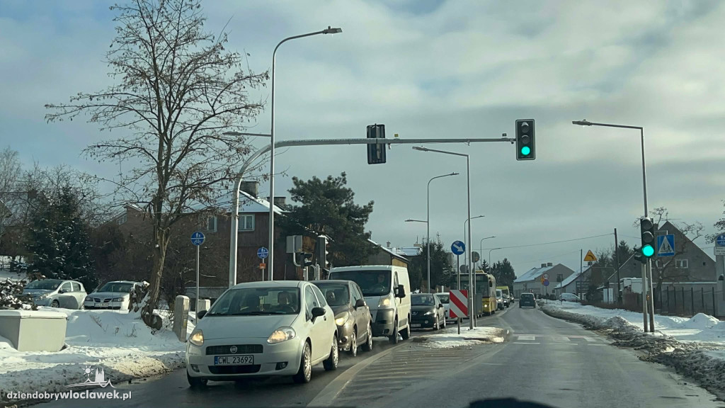 Ruch wahadłowy na moście stalowym - ruszył remont