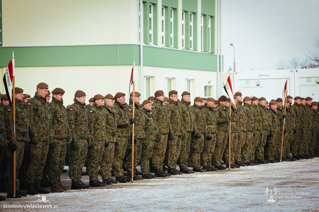 Wojskowa uroczystość przy Leśnej