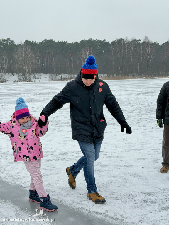 Światełko do nieba z przerębla nad j. Czarnym