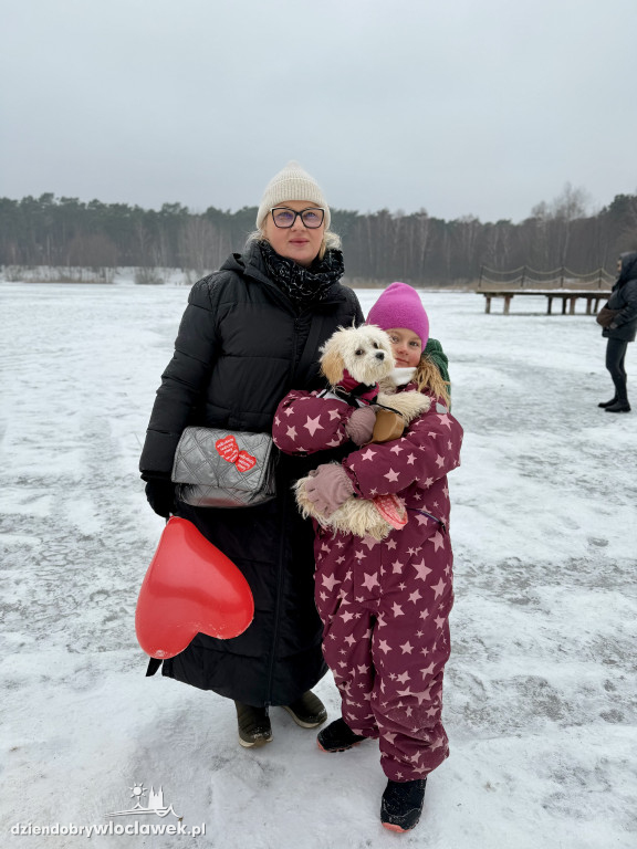 Światełko do nieba z przerębla nad j. Czarnym