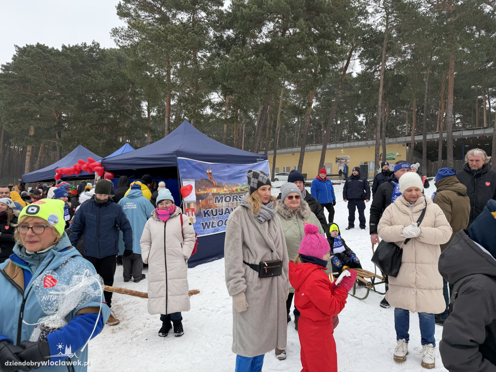 Światełko do nieba z przerębla nad j. Czarnym