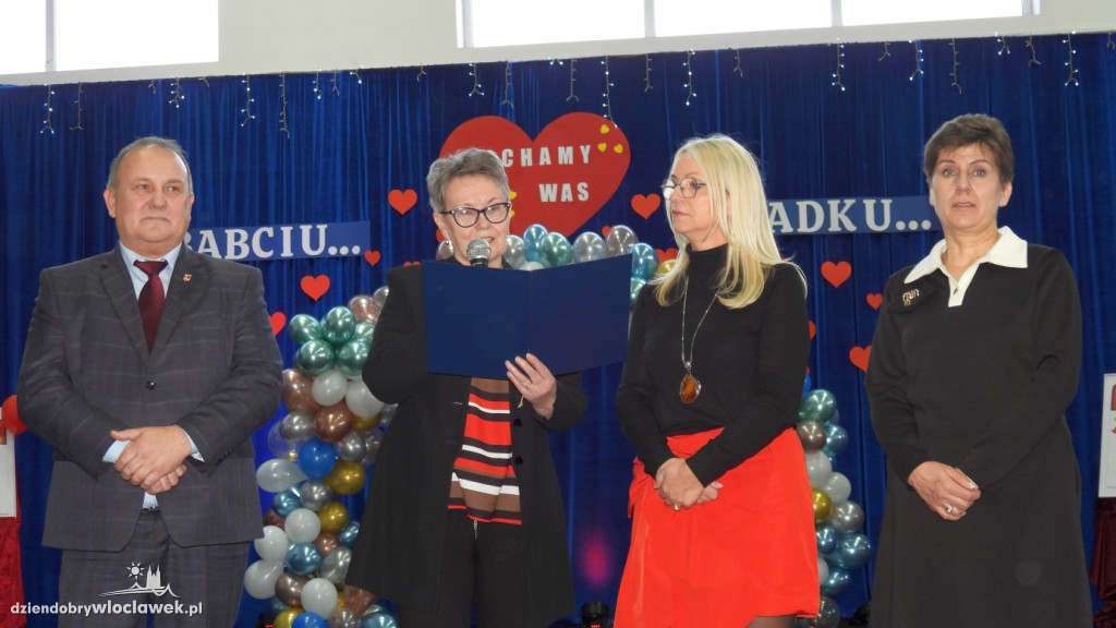 Dzień Babci i Dziadka w SP w Smólniku