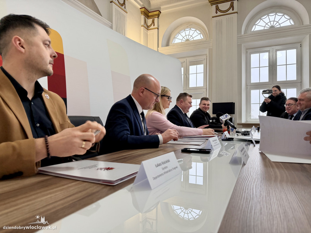 Podpisanie porozumienia w Starostwie Powiatowym