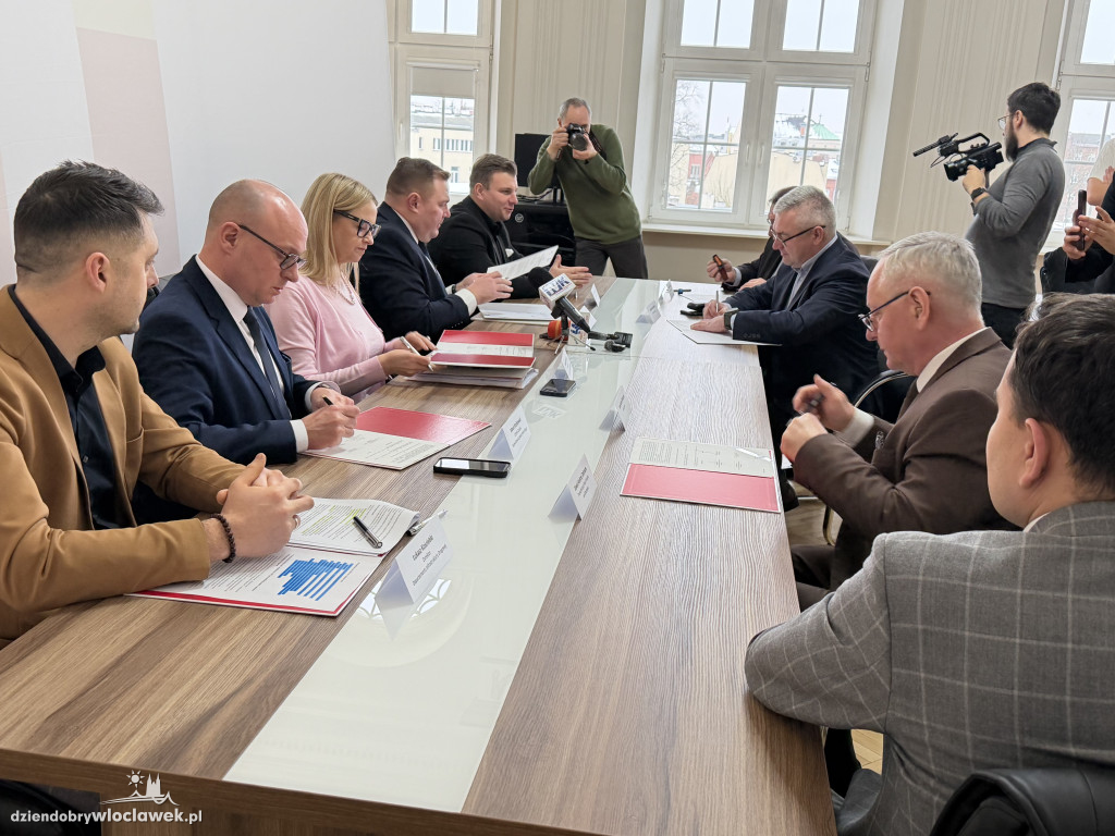 Podpisanie porozumienia w Starostwie Powiatowym