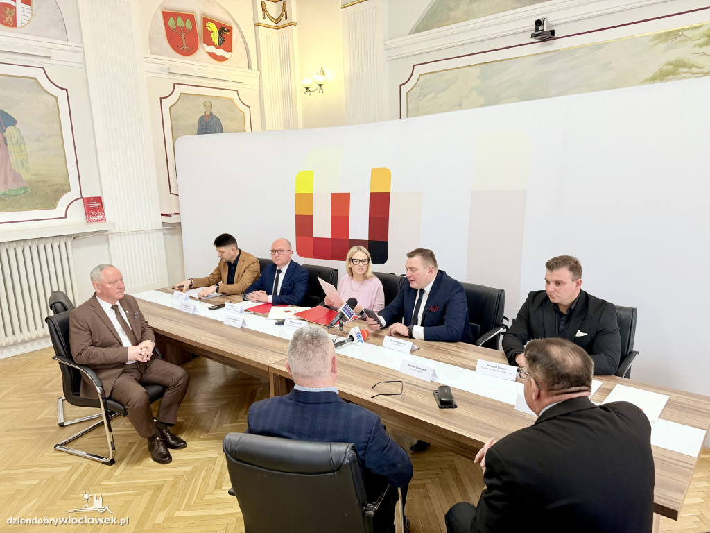 Podpisanie porozumienia w Starostwie Powiatowym