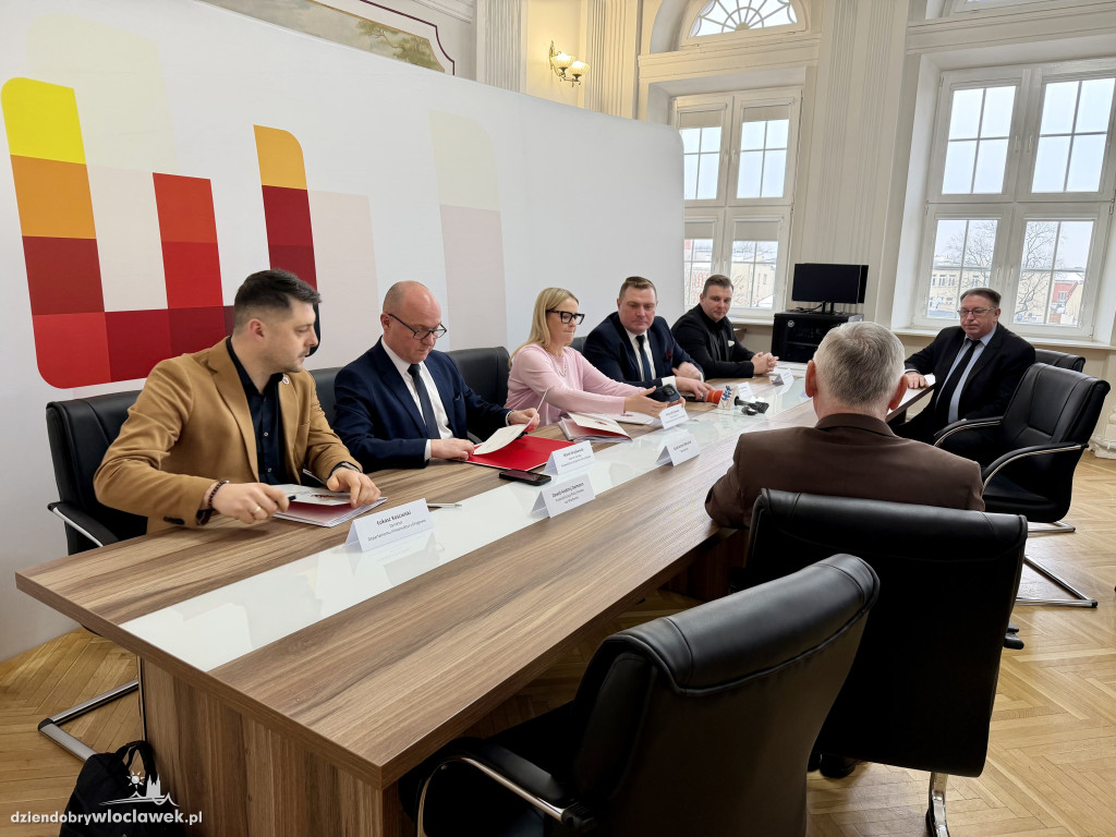 Podpisanie porozumienia w Starostwie Powiatowym