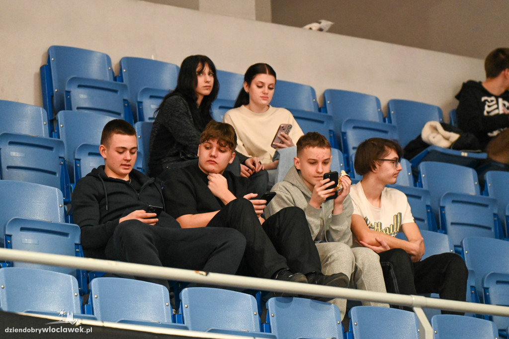 Turniej High School Basketball 3 w Hali Mistrzów