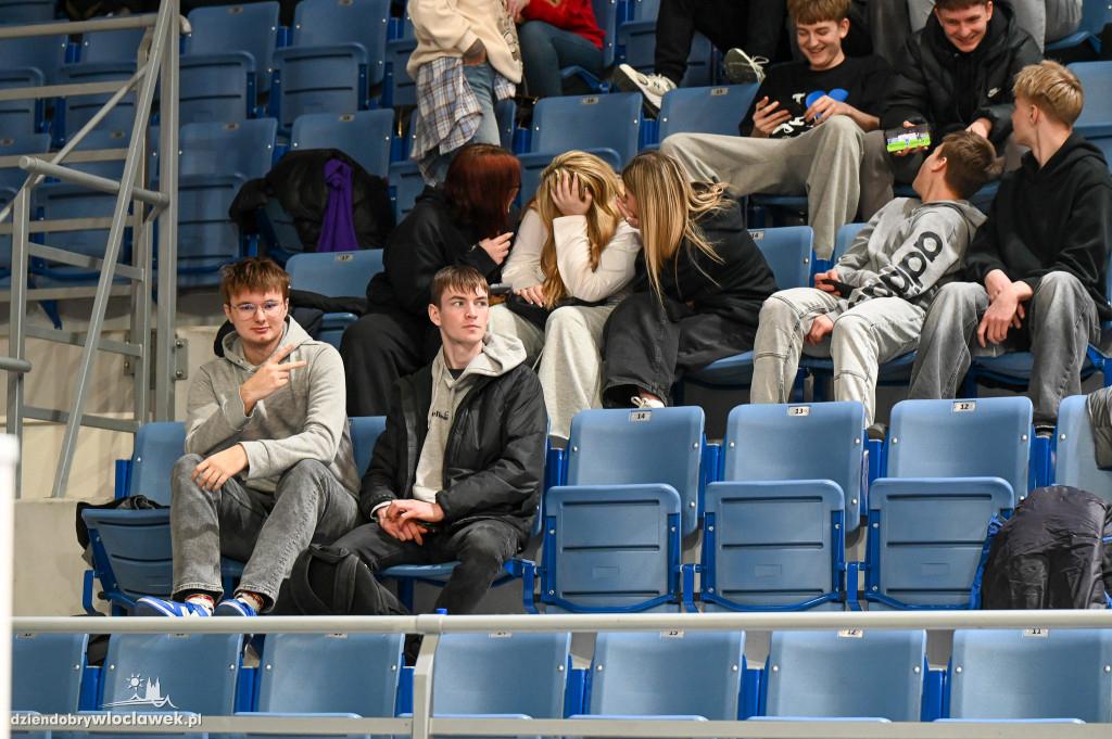 Turniej High School Basketball 3 w Hali Mistrzów