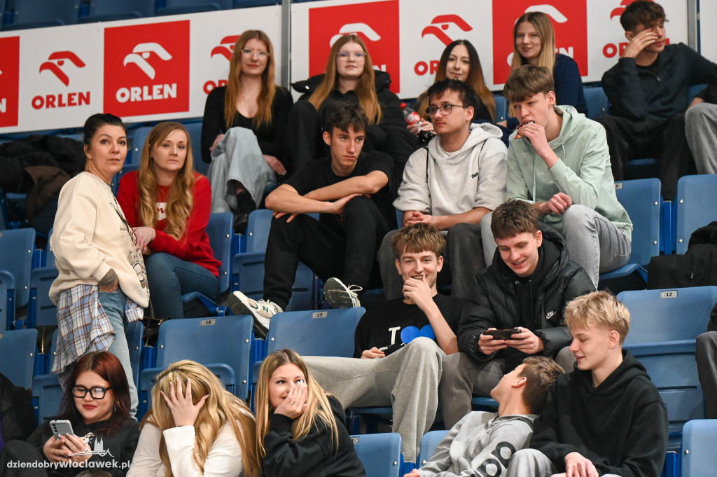 Turniej High School Basketball 3 w Hali Mistrzów