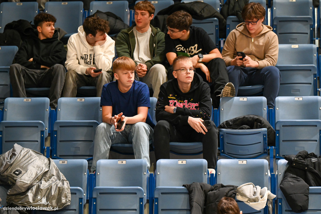 Turniej High School Basketball 3 w Hali Mistrzów