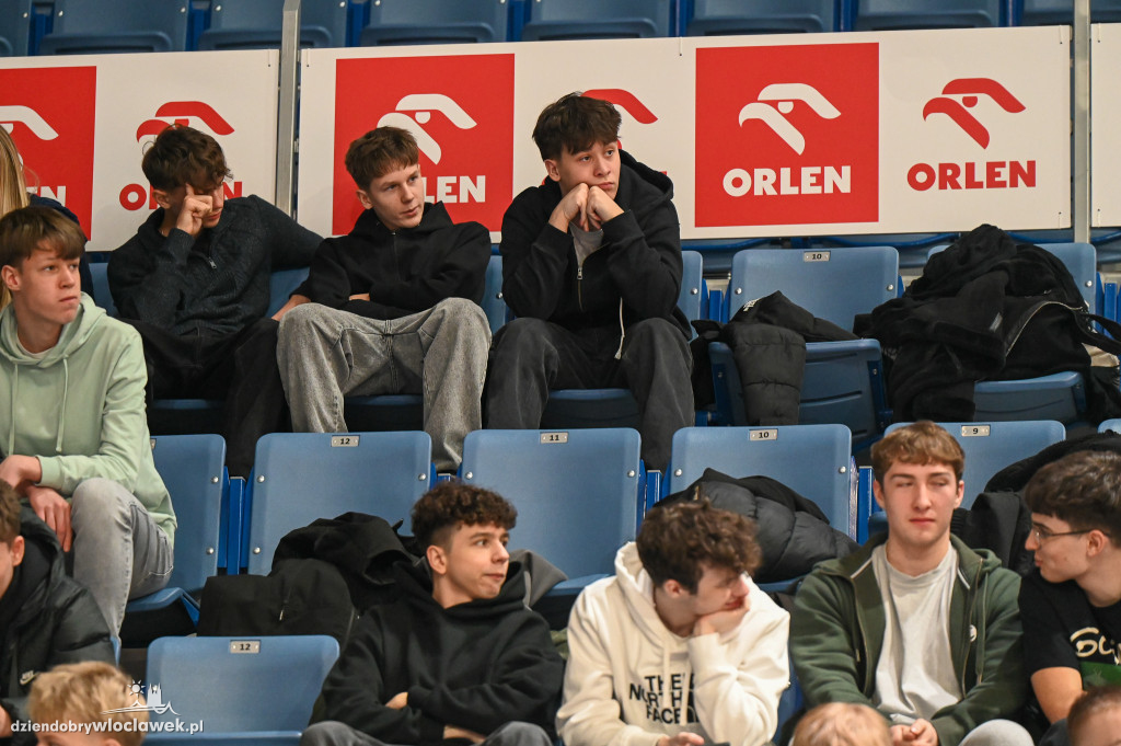 Turniej High School Basketball 3 w Hali Mistrzów