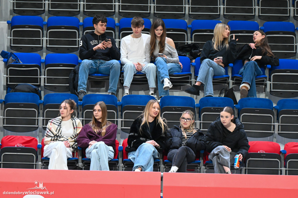 Turniej High School Basketball 3 w Hali Mistrzów