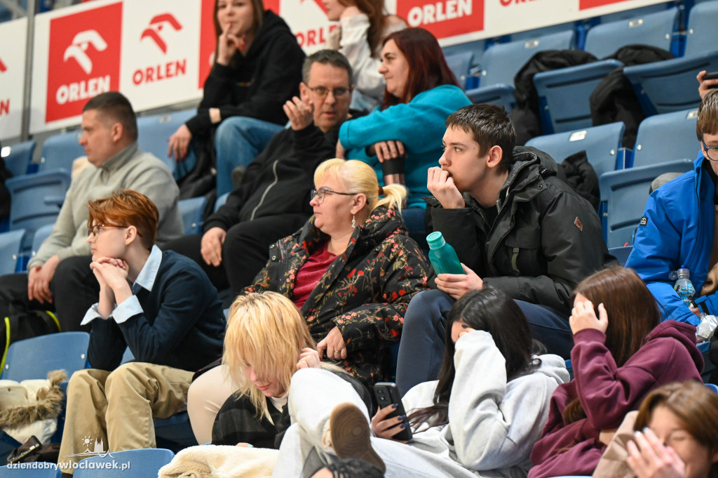 Turniej High School Basketball 3 w Hali Mistrzów