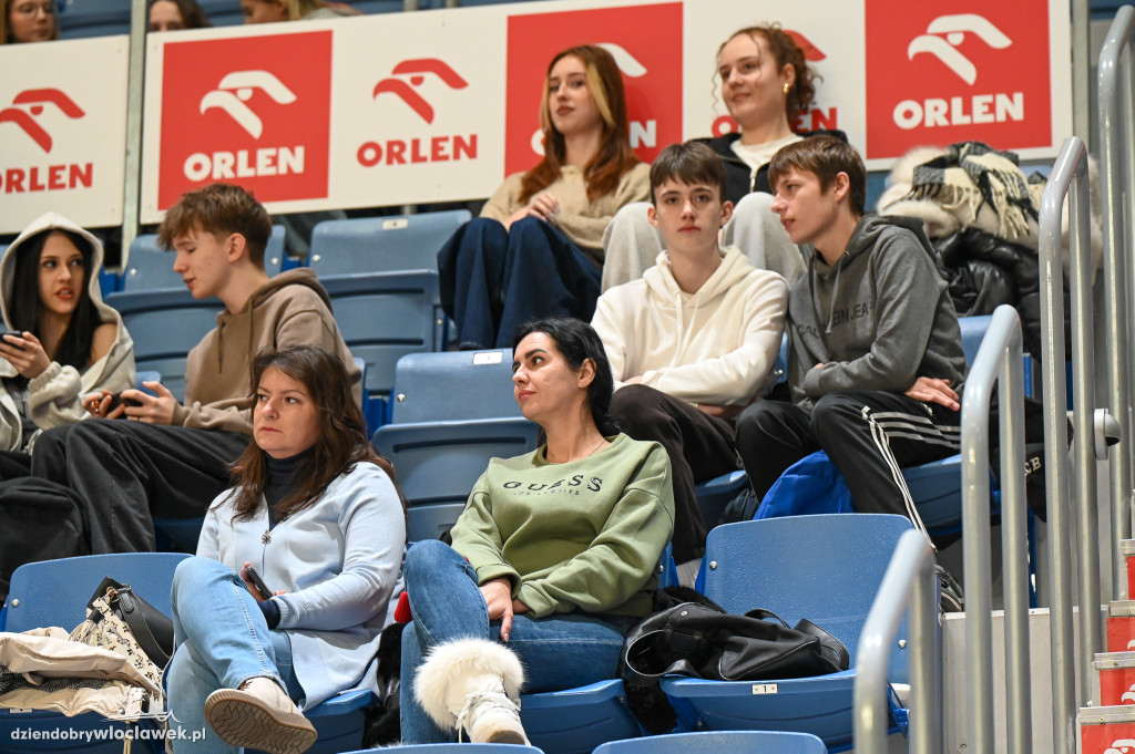 Turniej High School Basketball 3 w Hali Mistrzów