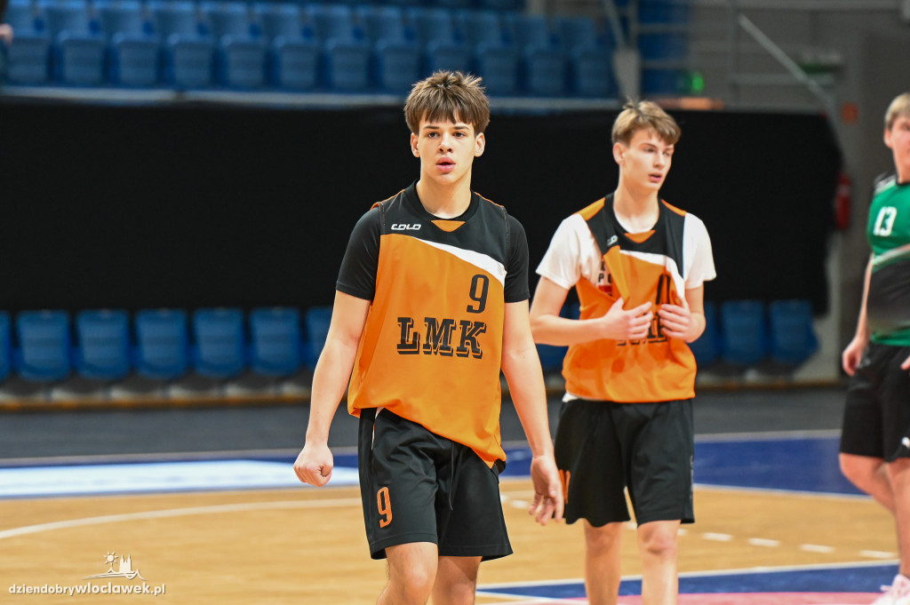 Turniej High School Basketball 3 w Hali Mistrzów