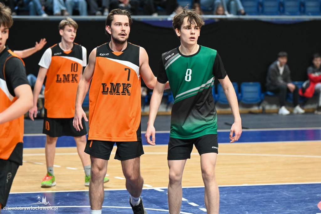 Turniej High School Basketball 3 w Hali Mistrzów