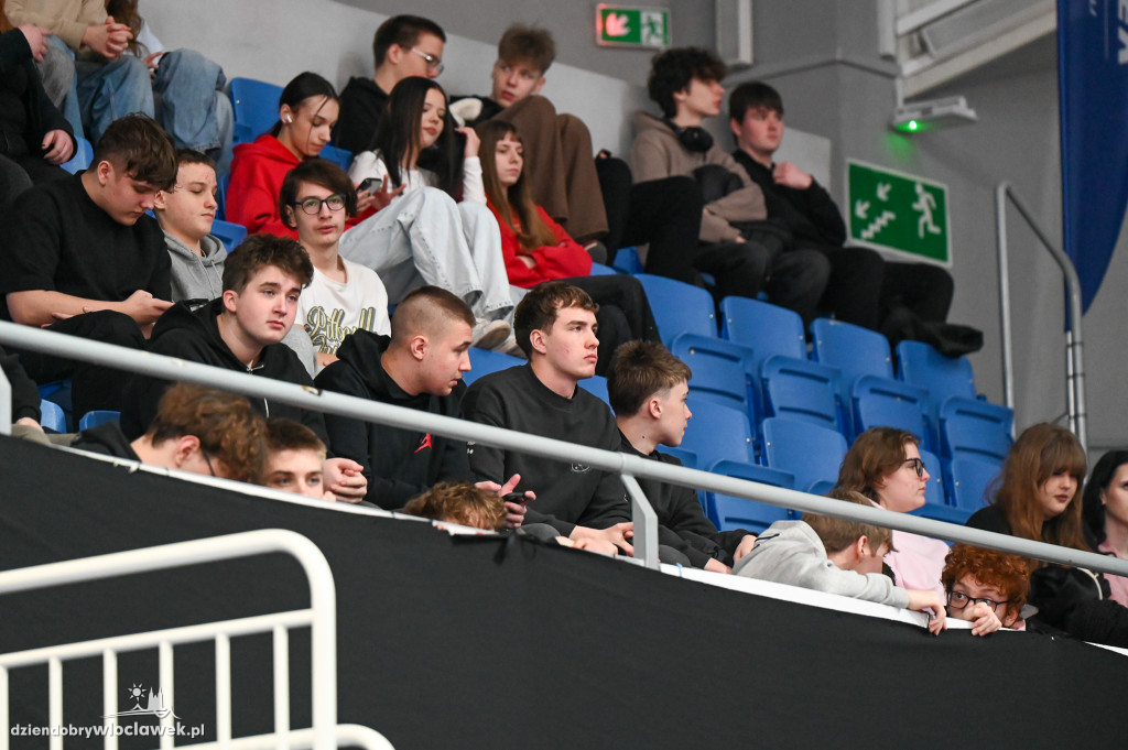 Turniej High School Basketball 3 w Hali Mistrzów