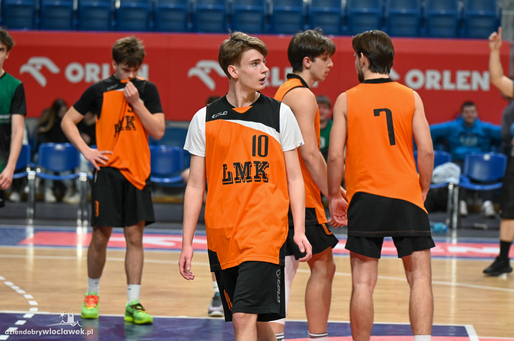 Turniej High School Basketball 3 w Hali Mistrzów