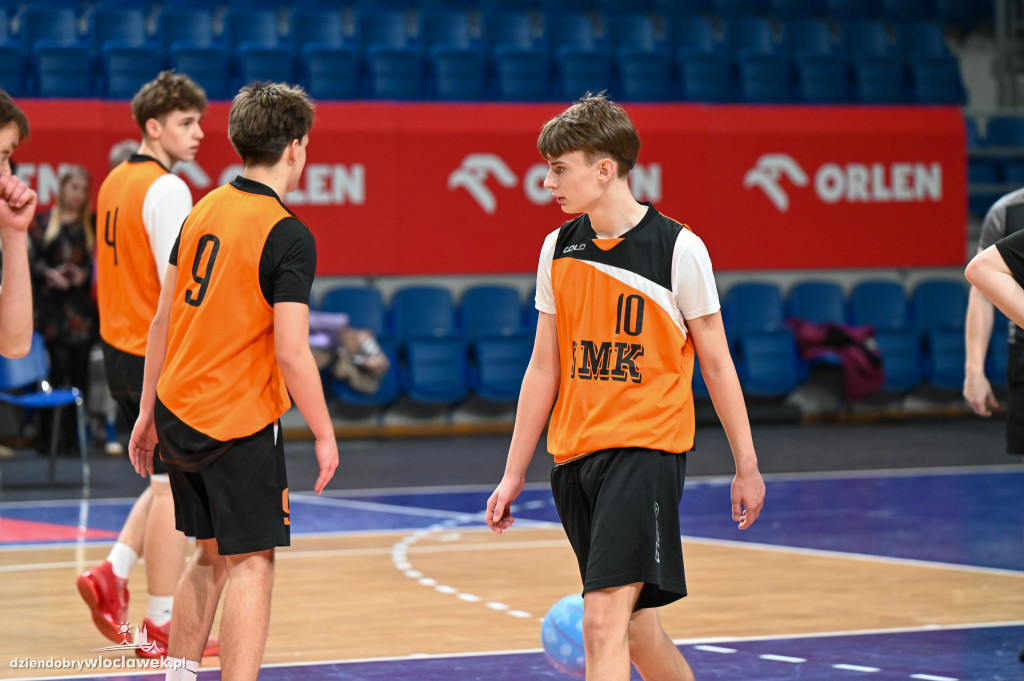 Turniej High School Basketball 3 w Hali Mistrzów