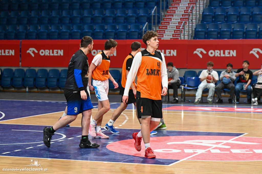 Turniej High School Basketball 3 w Hali Mistrzów
