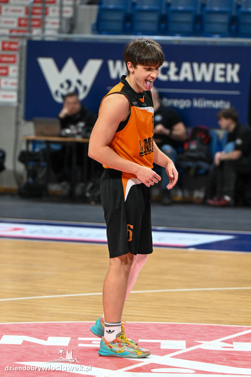 Turniej High School Basketball 3 w Hali Mistrzów