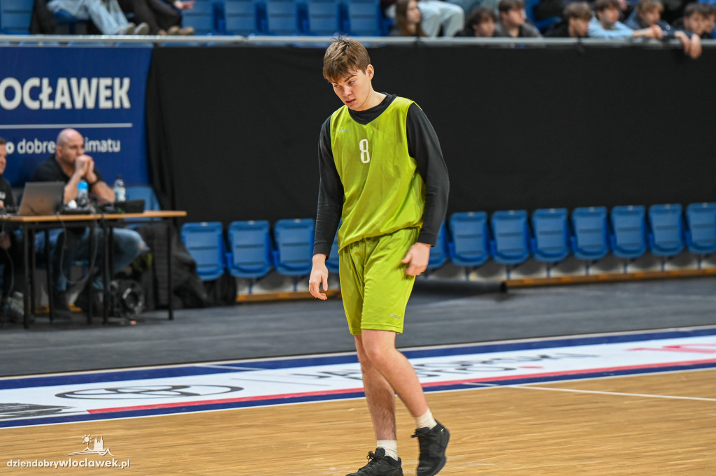Turniej High School Basketball 3 w Hali Mistrzów