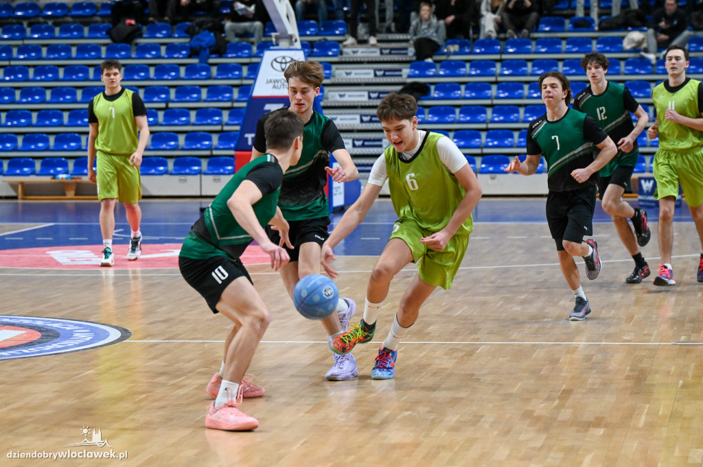 Turniej High School Basketball 3 w Hali Mistrzów
