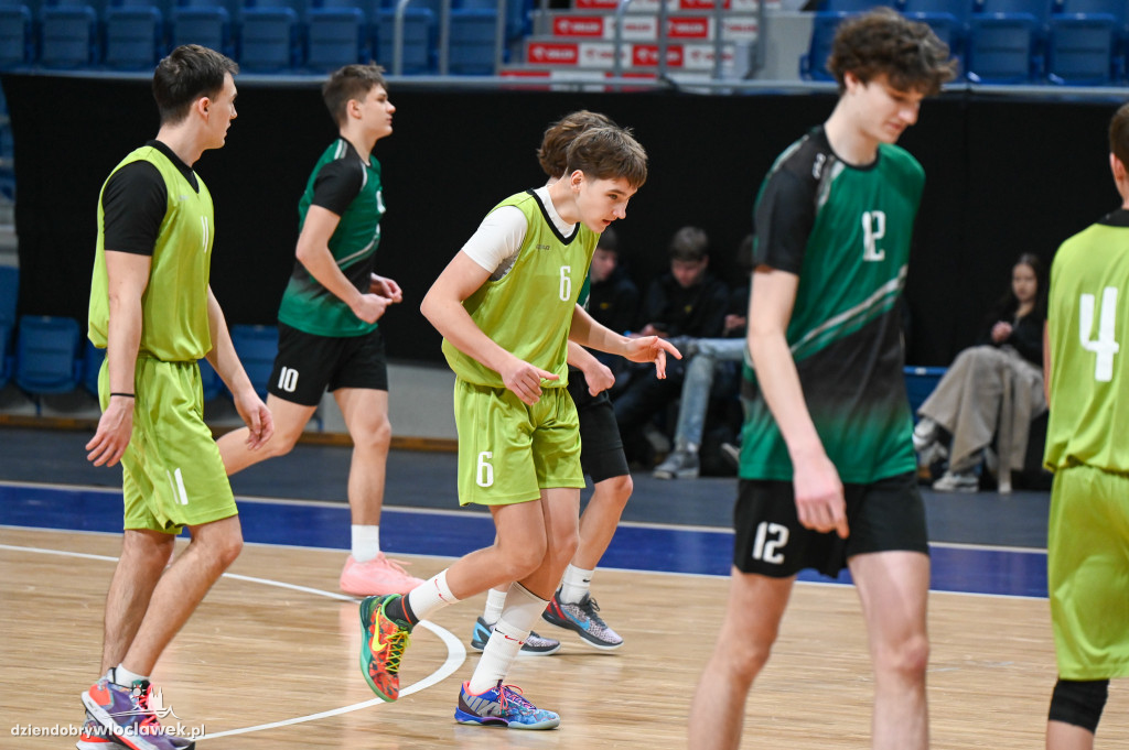 Turniej High School Basketball 3 w Hali Mistrzów